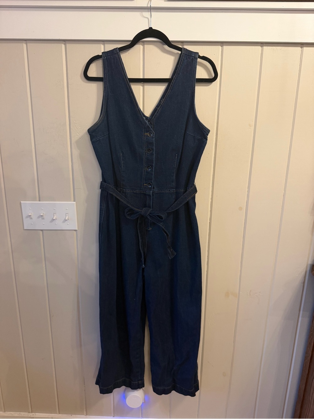 Universal Thread Dark Wash Denim Sleeveless Cropped Jumpsuit w/ Tie, Size 14 - Picture 4 of 10